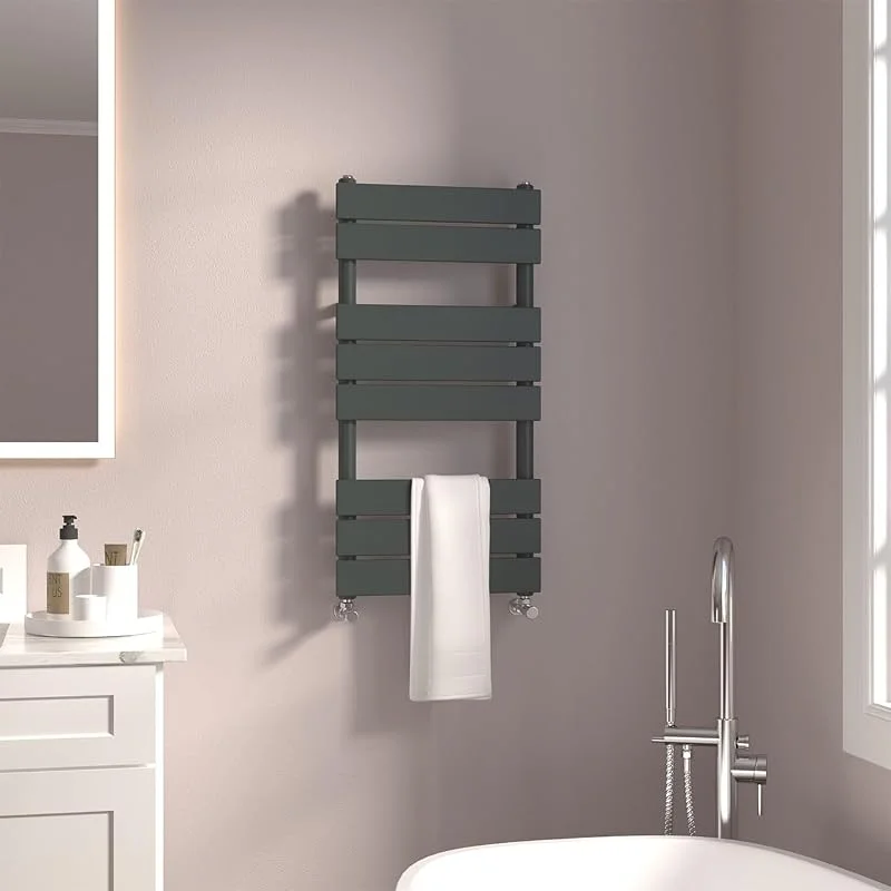 Radiatore da bagno antracite 800 x 450 mm a pannello piatto portasciugamani design moderno riscaldamento centralizzato Rads